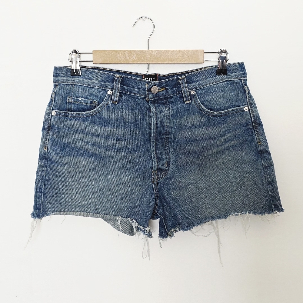 BDG Urban Outfitters Boyfriend Low Rise Butterfly Button Denim Shorts Size 27